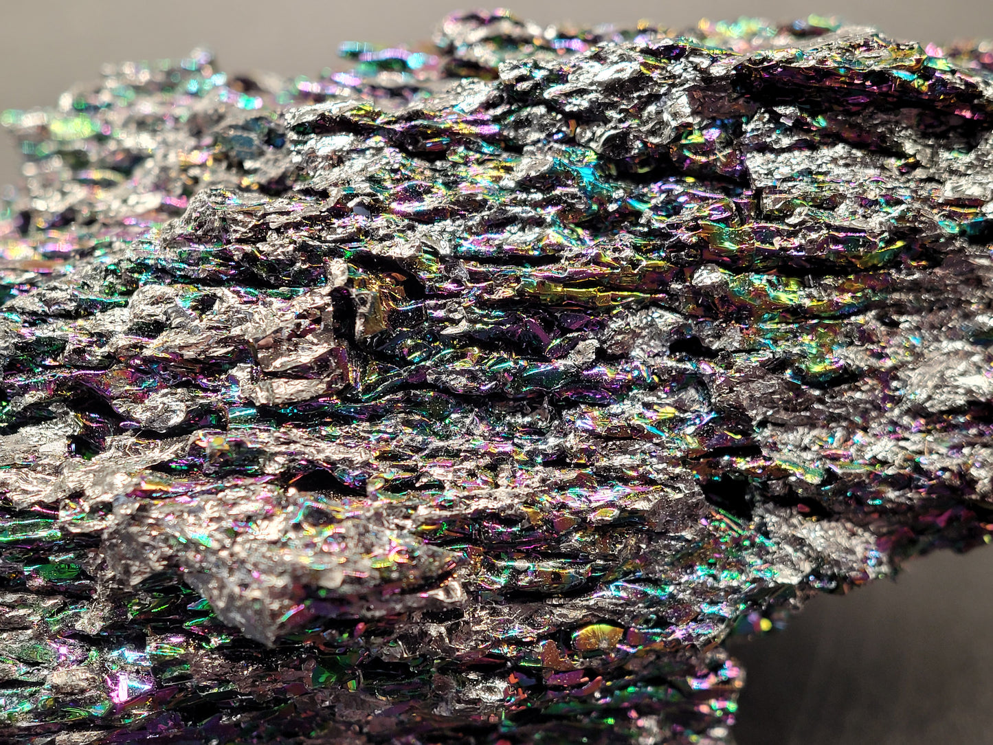 Rainbow Carborundum (Silicon Carbide)